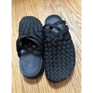Malibu Colony Black Weaved Sandal